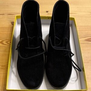 Joan & David Black Lace Up Boots